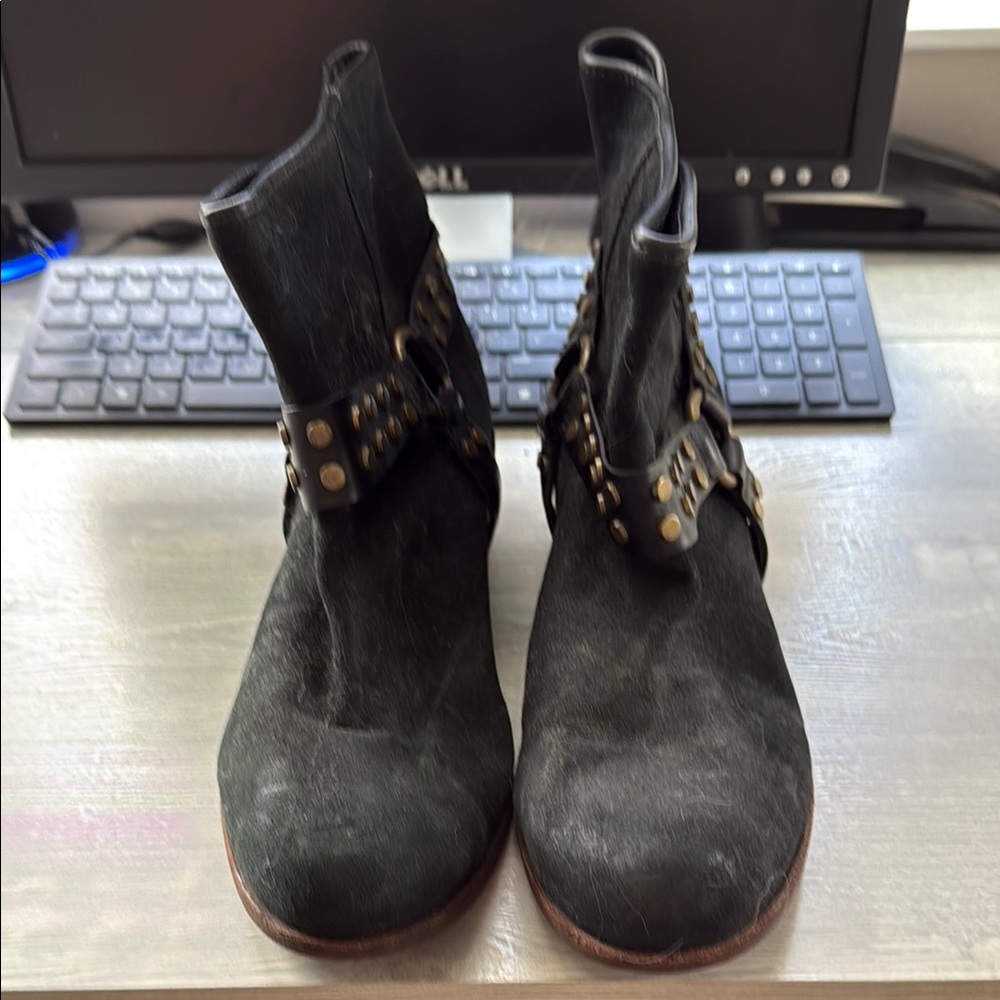 UGG Black distressed Studded Ankle Boots sz 9.5